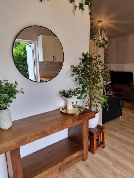 Charming Cottage Next To John Radcliffe Hospital With Free Parking Oxford Exterior photo